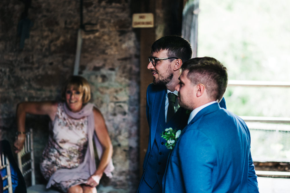 FUN USK CASTLE WEDDING PHOTOGRAPHY WALES 006 FUN USK CASTLE WEDDING PHOTOGRAPHY WALES 006